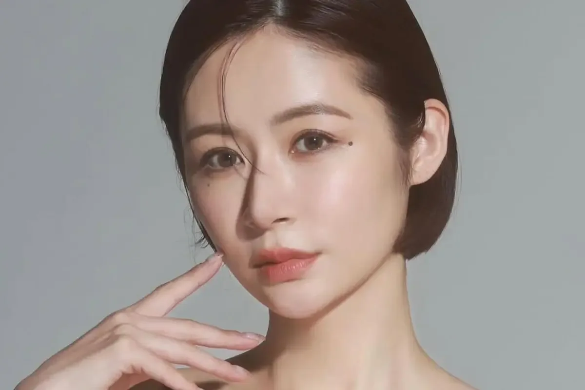 宮崎麗果、肋骨くっきり激やせ10キロ減 執行猶予判決直後に新ブランド全商品完売の強さ
