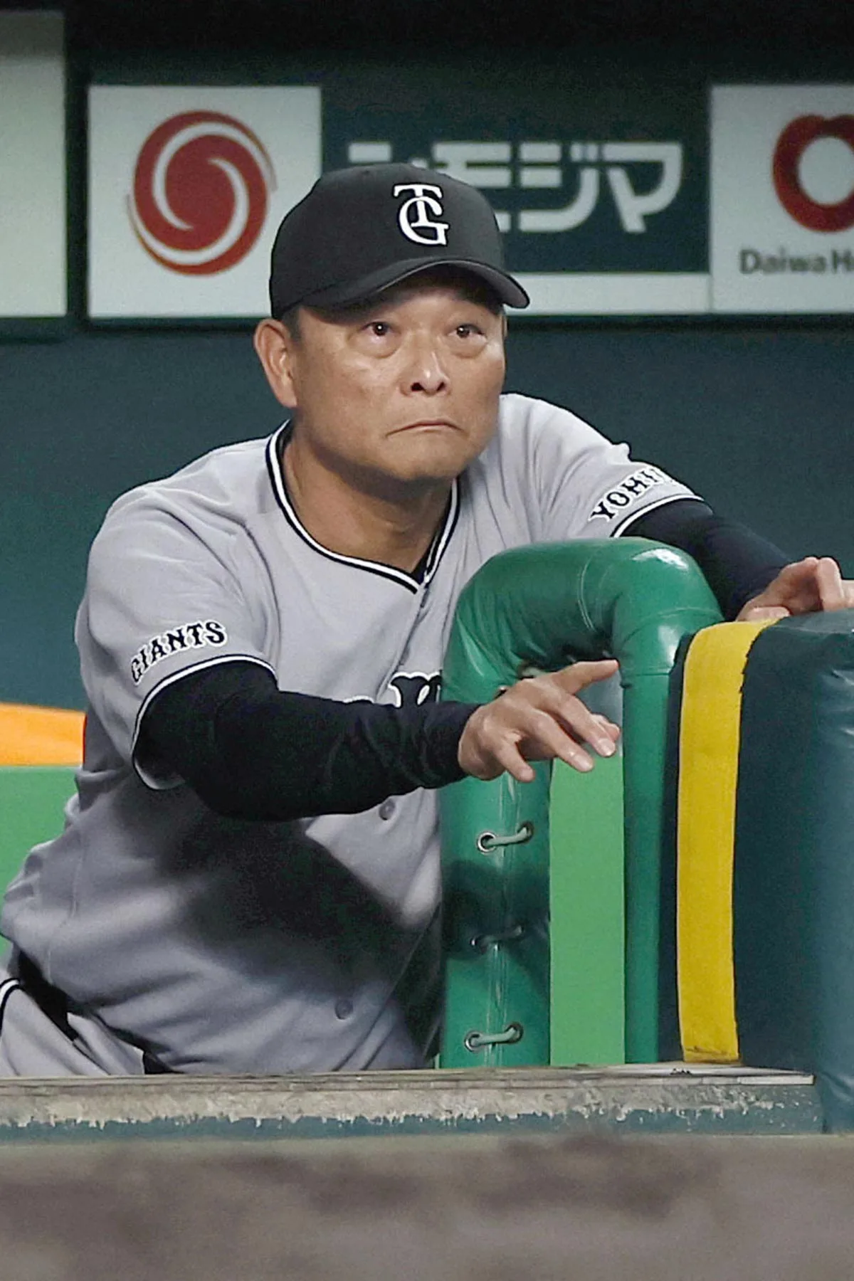 巨人“外様”橋上監督代行の逆転劇、阿部前監督と真逆の采配で続投論沸騰