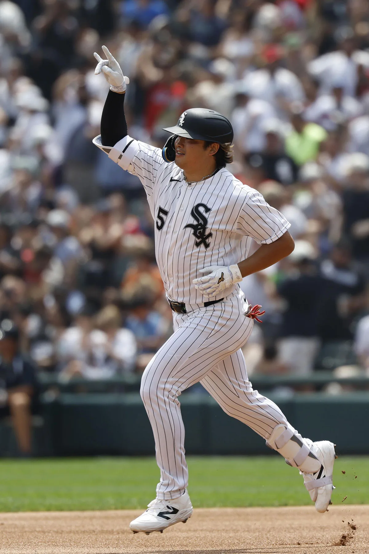 村上宗隆、両親の始球式で驚愕の“巨体”告白!令和の怪物を育てた昭和的スパルタ教育とは
