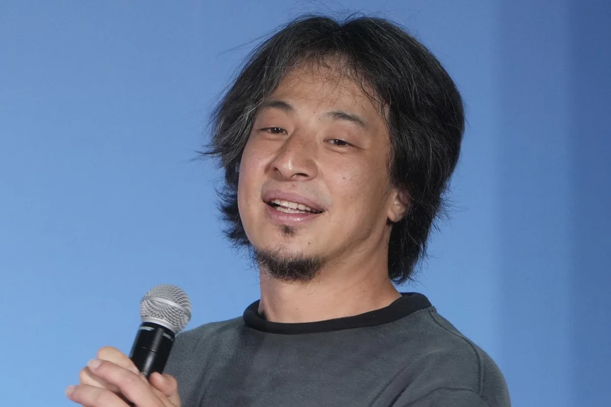 ひろゆき氏、新党結成で妻から「騙し討ち」と不満爆発 泉房穂氏が伝えた「家族の同意」の重み