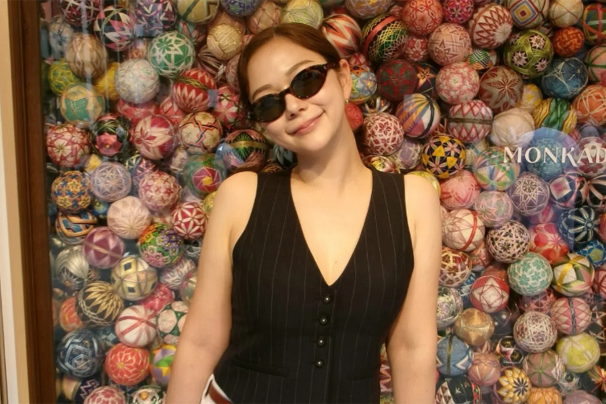 村重杏奈、ハイレグ×ピチパツで賛否…“令和のバラエティ女王”が貫く計算された露出の真意