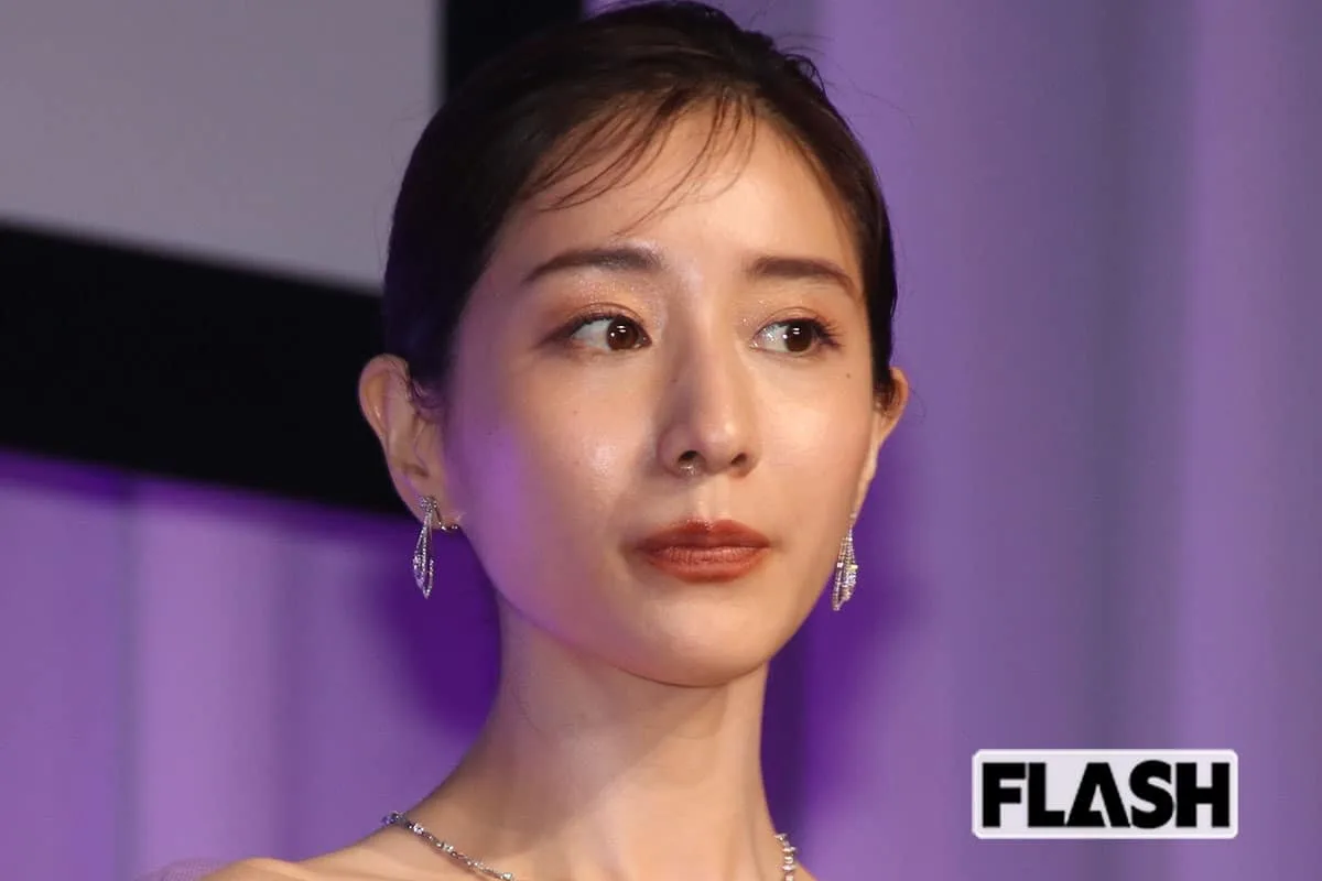 重岡大毅、田中みな実を“さりげなくガード” 先輩亀梨の妻への神対応が話題