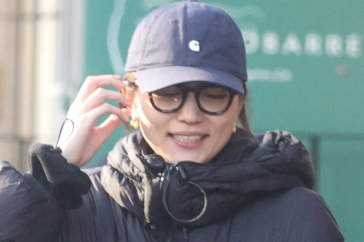 川口春奈、妊娠発表の裏でアルコールCM契約終了を待っていた“神対応”