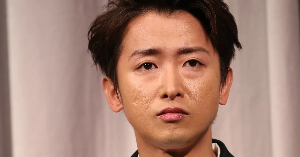 大野智、左腕のタトゥーにカラフルな新色！焼肉店で見せた“驚きの進化”