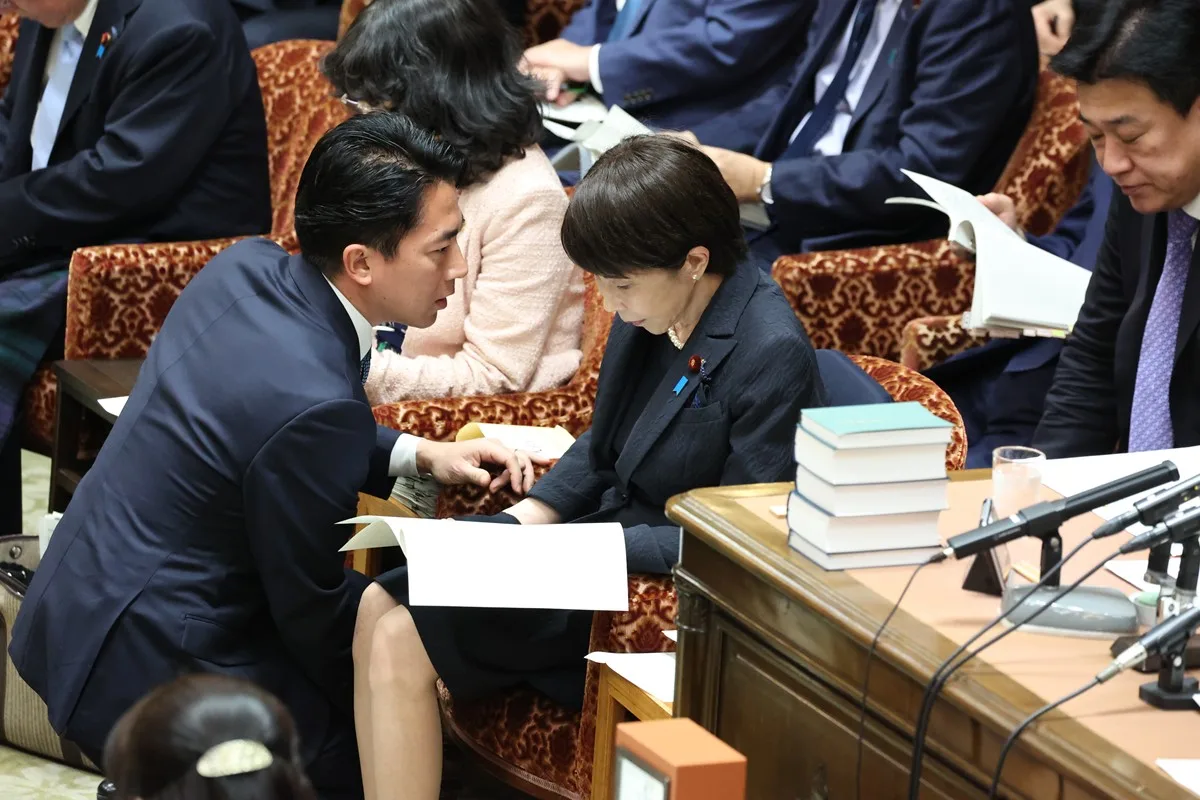 自衛隊が市民の性的指向を秘密収集？小泉防衛相「事実確認してない」