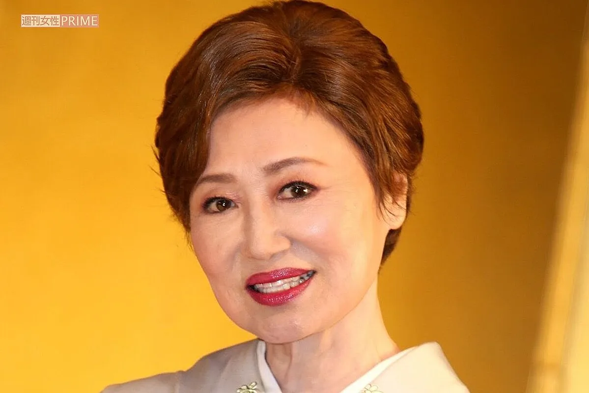 90歳・浜木綿子、まさかの“両足突っ込み”転倒で左手首骨折「私の骨は成長していなかった（笑）」