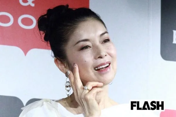 藤あや子、独立騒動で事務所社長が激白「妄言をまき散らした」料率はタレント8の好条件