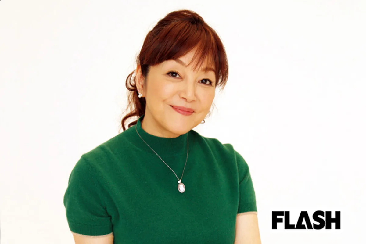 岩崎宏美、離婚で離ればなれだった息子2人と32年越しのスリーショット「夢って実現する」