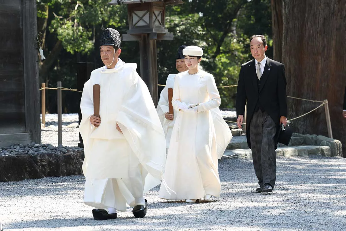 愛子さま、伊勢神宮で“発光”する真っ白ドレスに蝶の秘密…SNS絶賛の嵐