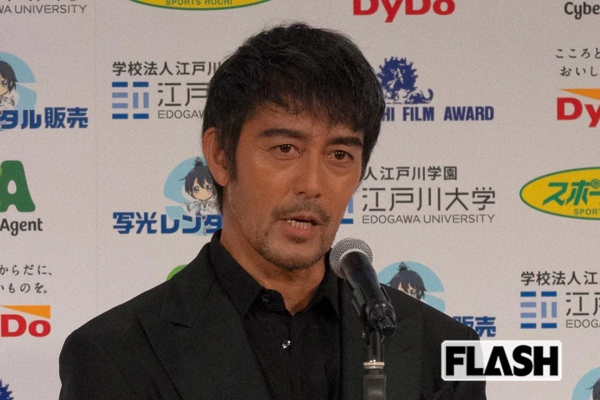 阿部寛「頬こけてる」朝番組に現れた激変姿にSNS騒然、原因は『VIVANT』海外ロケの質素弁当か